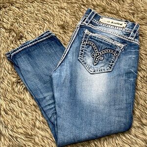 Rock Revival Blue Capri Jeans with Vintage Fading